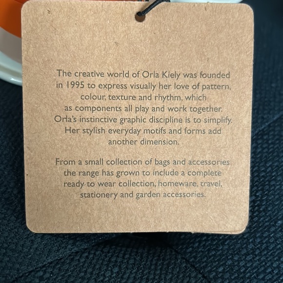 Set of  Orla Kiely “70’s Flower Oval/persimmon” enamel mugs, 17 oz. - Picture 7 of 8